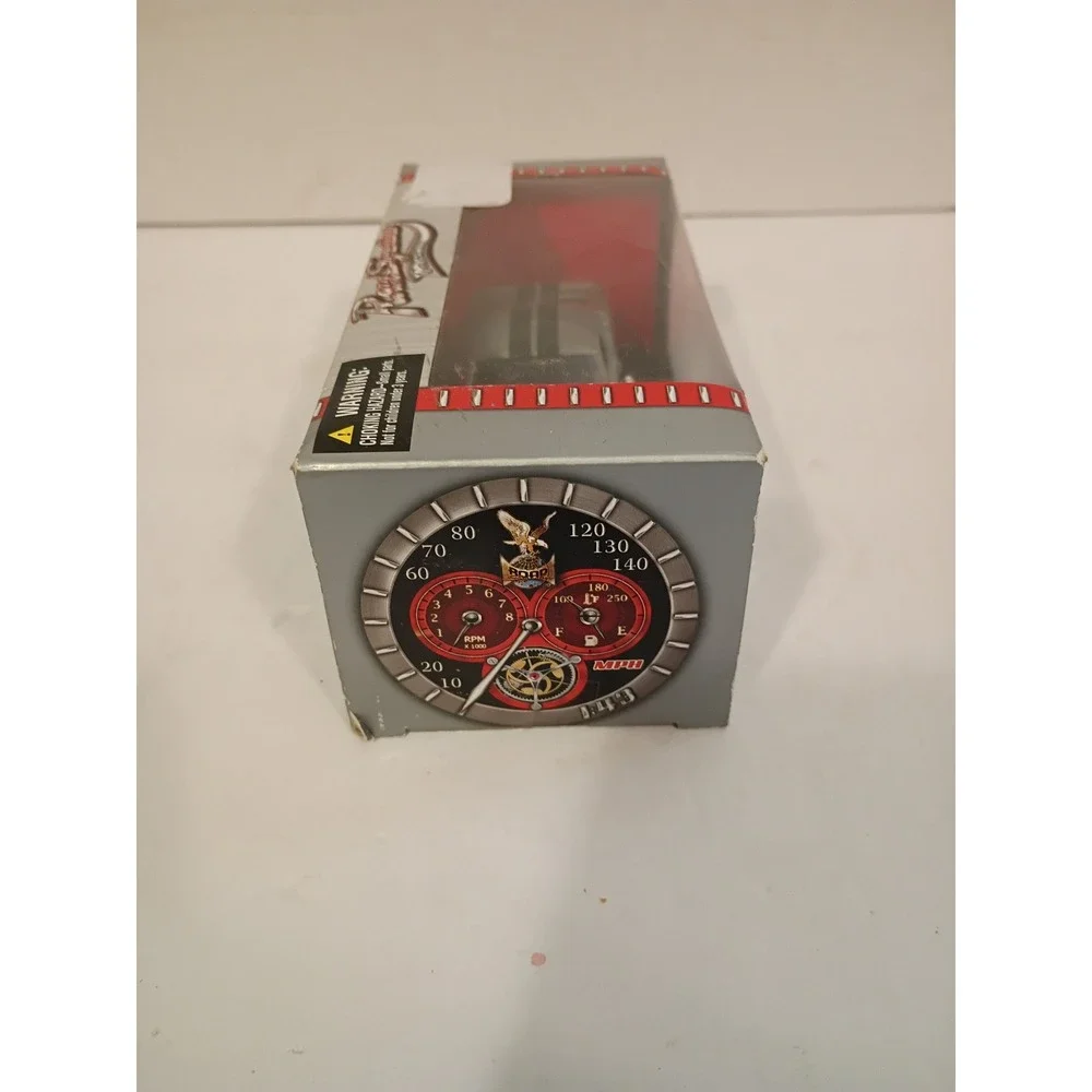 Road Signature 1968 Shelby GT 500-KR DieCast 1:43 Scale Silver Collector Edition